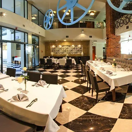 Hotel Focus Premium 4*